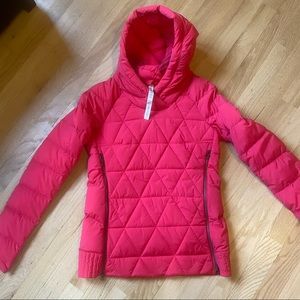 Lululemon Fluffed Up Pullover Jacket in Pink. Size 4.